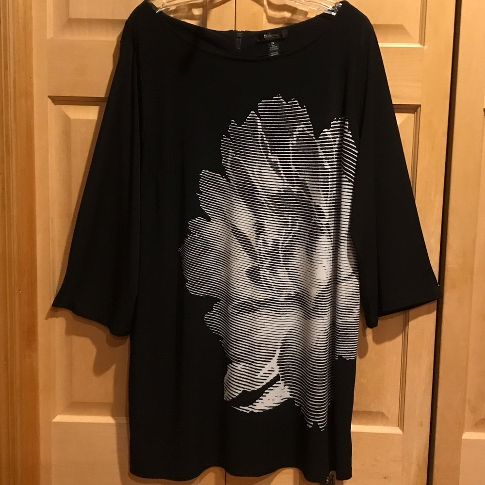 Style & Co. Black and White Graphic Tunic